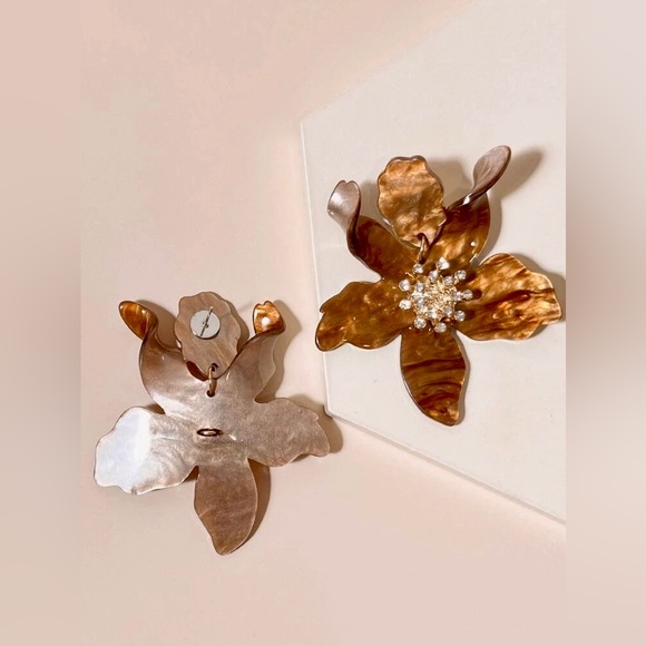 🤎🍂 Bronze Acrylic Resin Flower Earrings 🍂🤎 Brand New in Packet - Picture 4 of 12